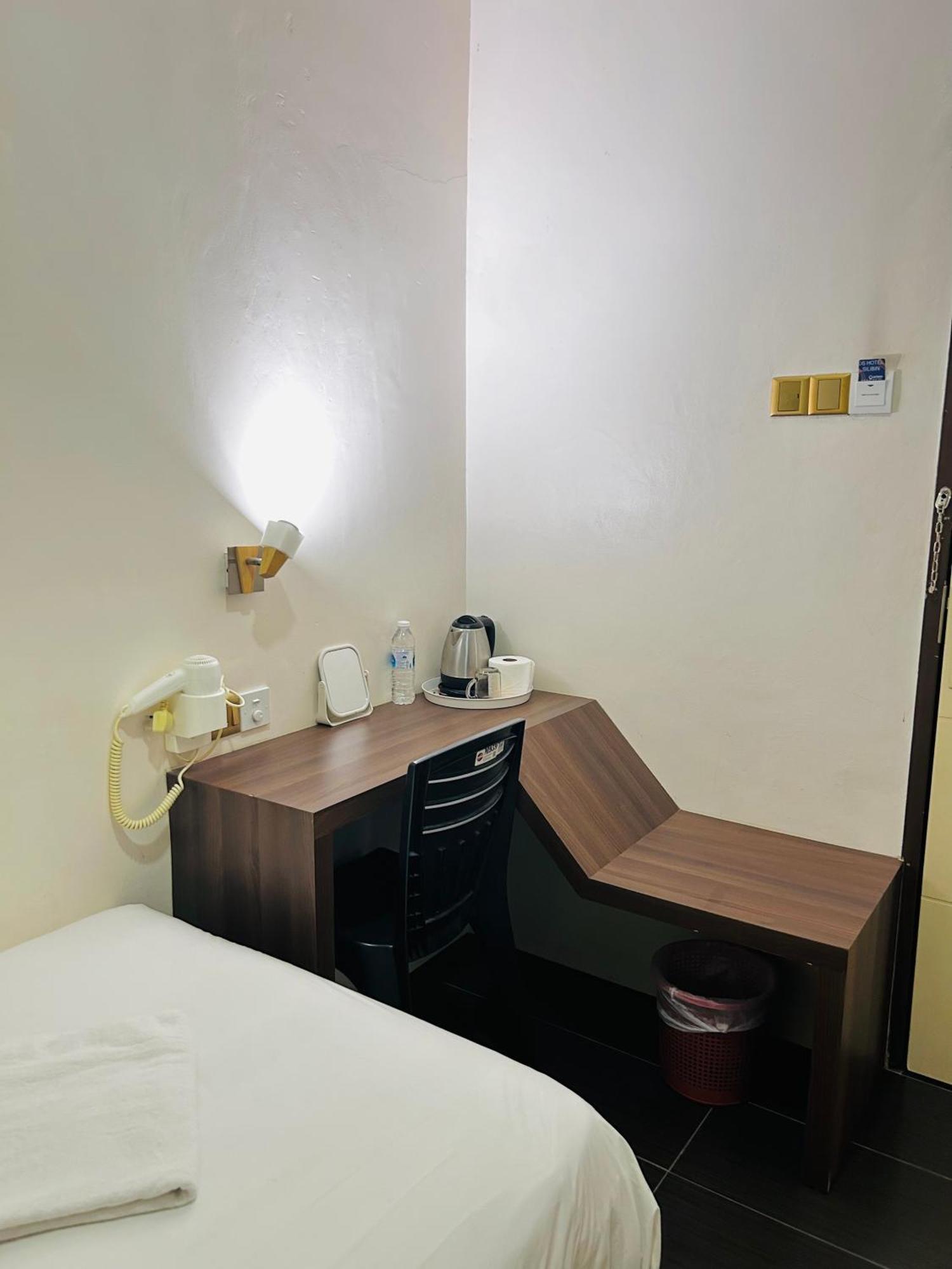 Ds Hotel Ίπο Εξωτερικό φωτογραφία