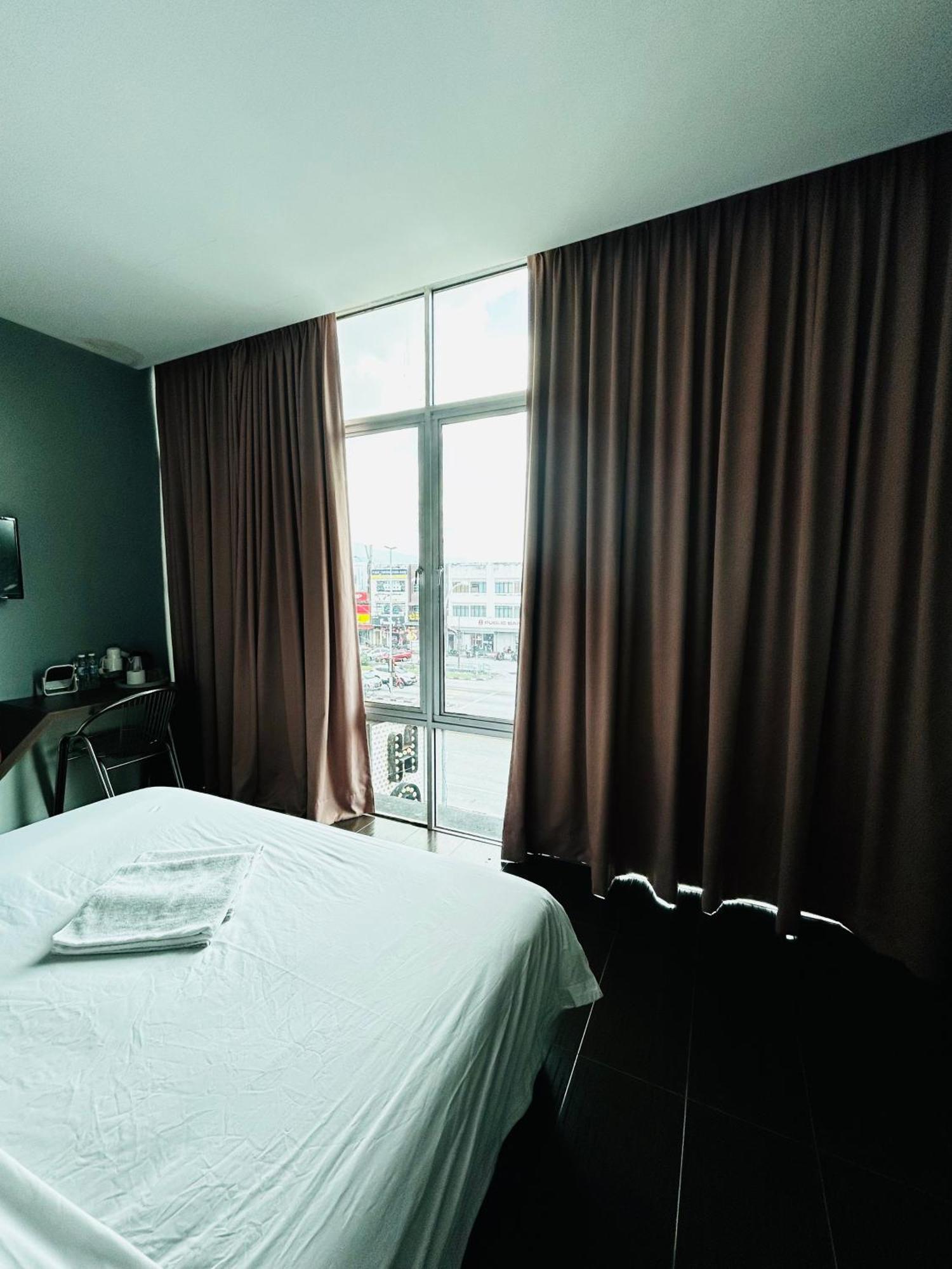 Ds Hotel Ίπο Εξωτερικό φωτογραφία